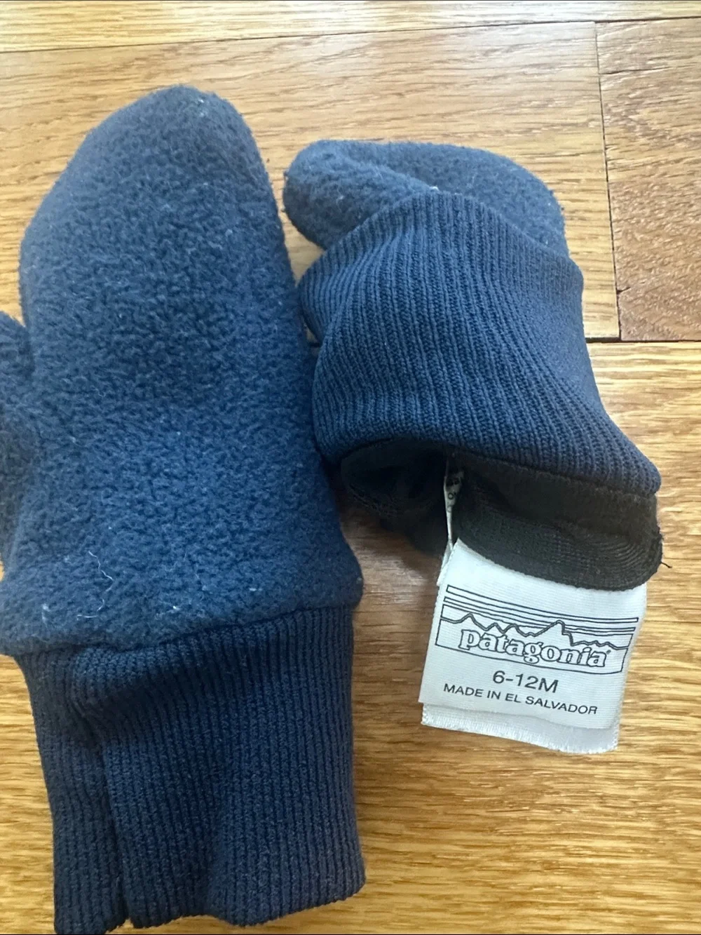 Patagonia Navy Blue Fleece Mittens